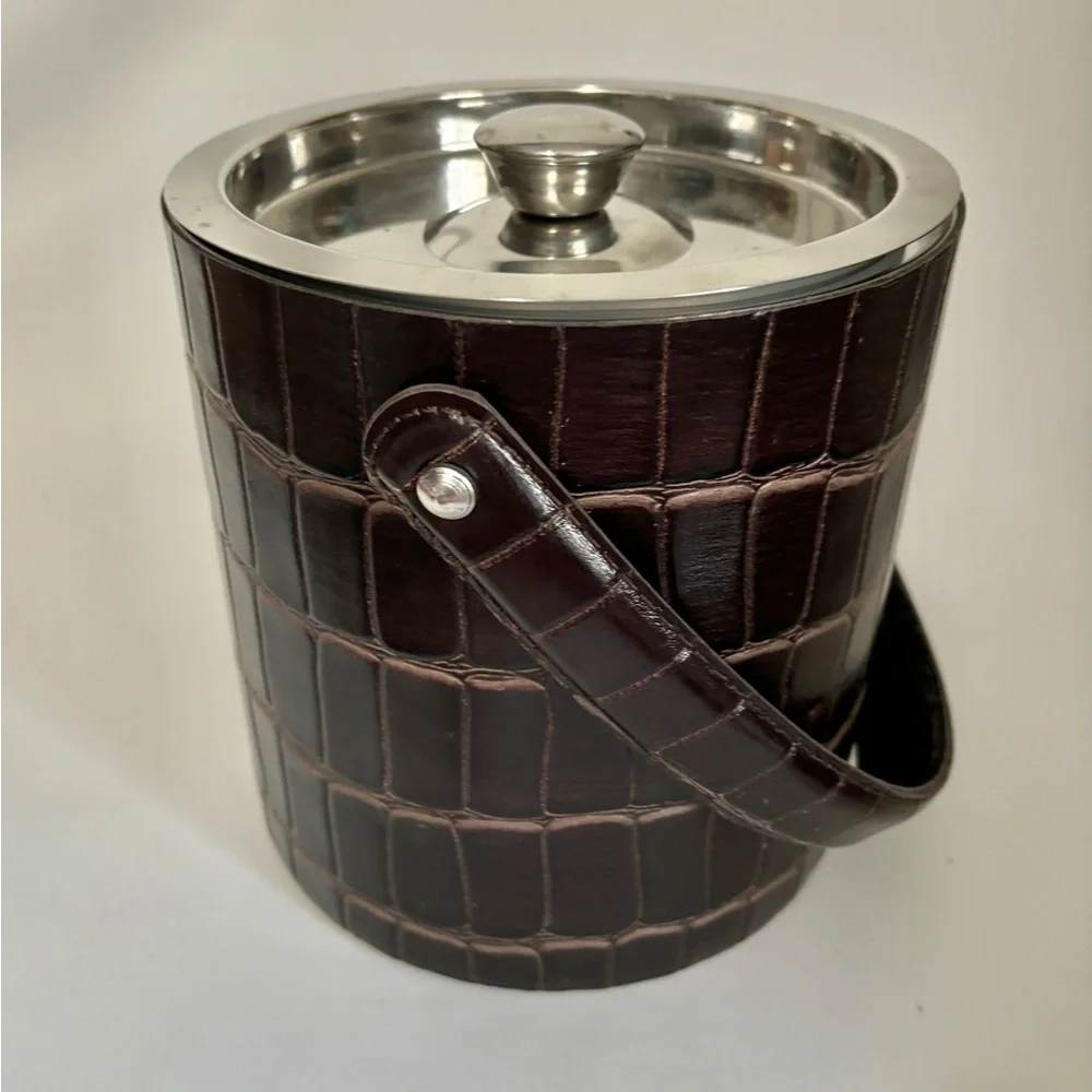 Crocodile-style leather ice bucket
